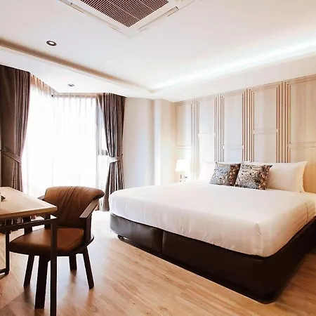@Nares Hotel